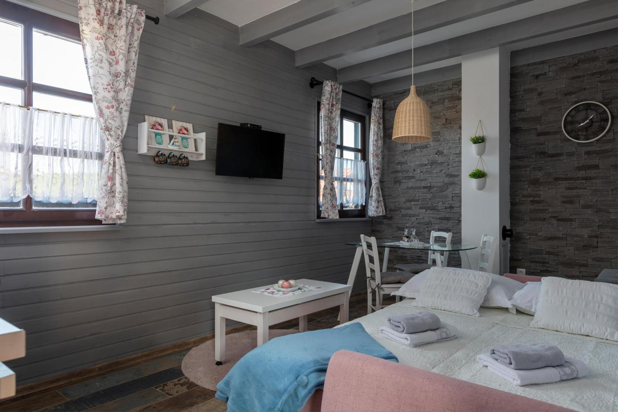 Apartmani Ivanka Rakovica Exterior photo